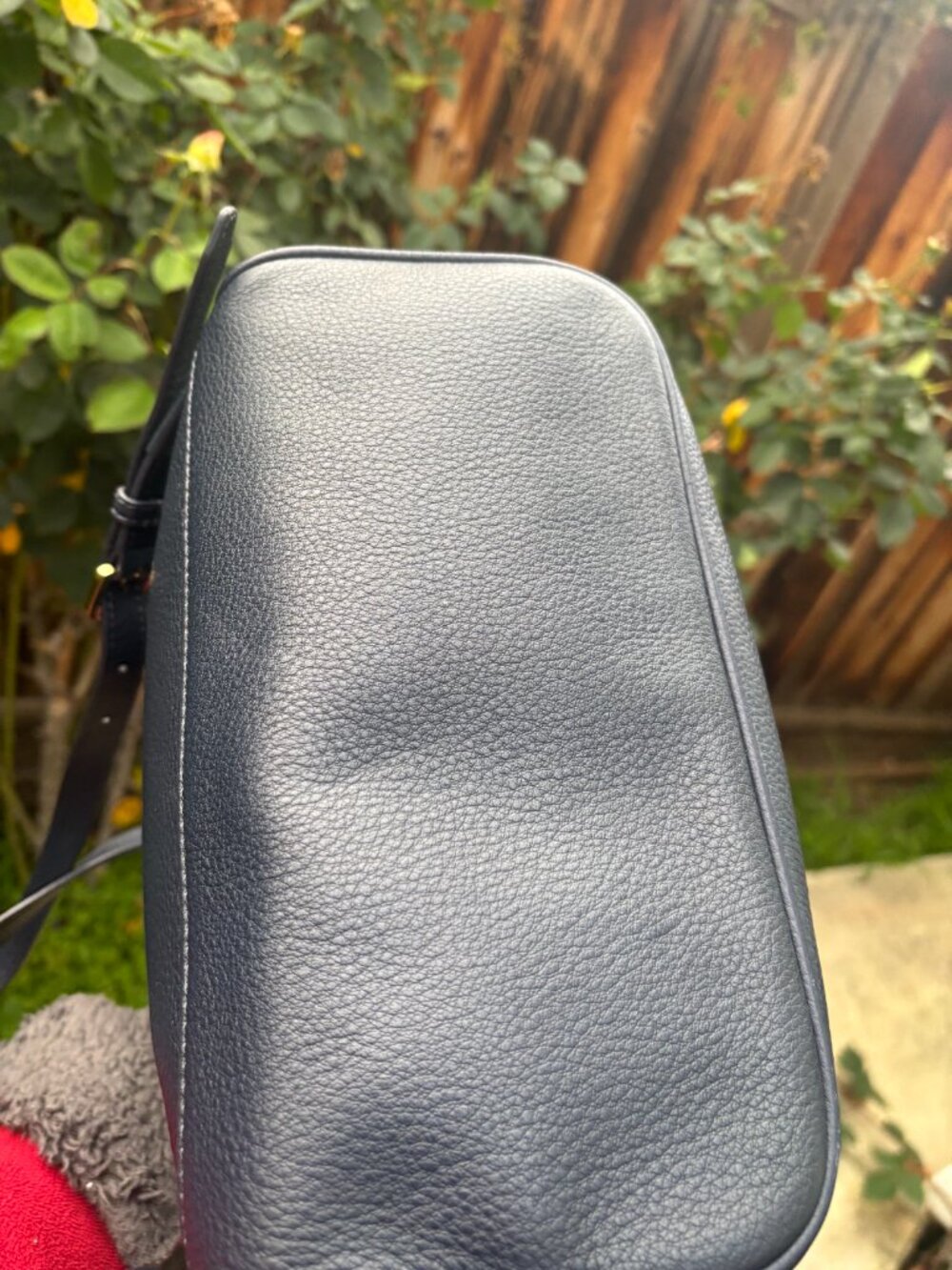 Authentic Michael kors leather backpack purse - Picture 8 of 8